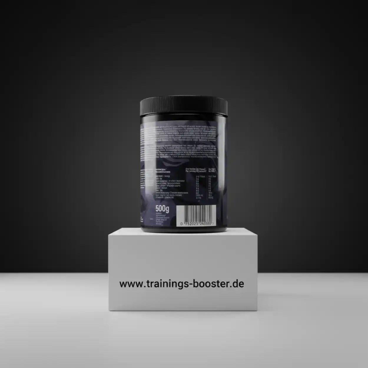 Dose Sportnahrung Rückseite mit Nährwertangaben, schwarzer Deckel, 500g auf Podest