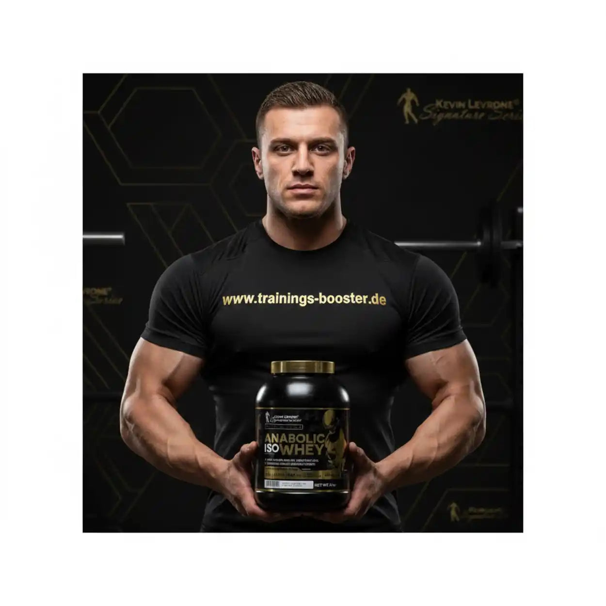 Muskulöser Mann hält Anabolic Iso Whey Protein, ideal für Fitness und Muskelaufbau