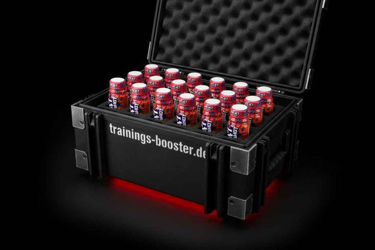Trainingsbooster in robustem Koffer mit roter Beleuchtung, ideal für Sportnahrung und Booster