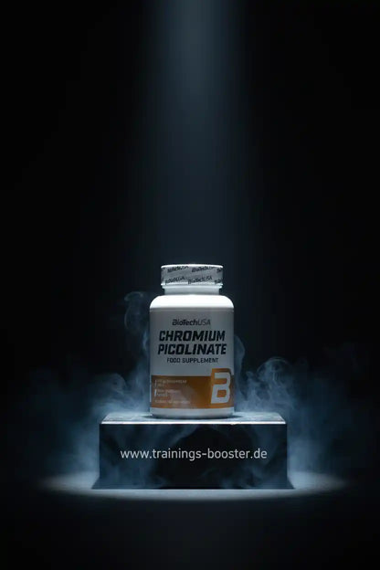 BioTechUSA Chromium Picolinate Nahrungsergänzungsmittel in dramatischer Beleuchtung mit Raucheffekt