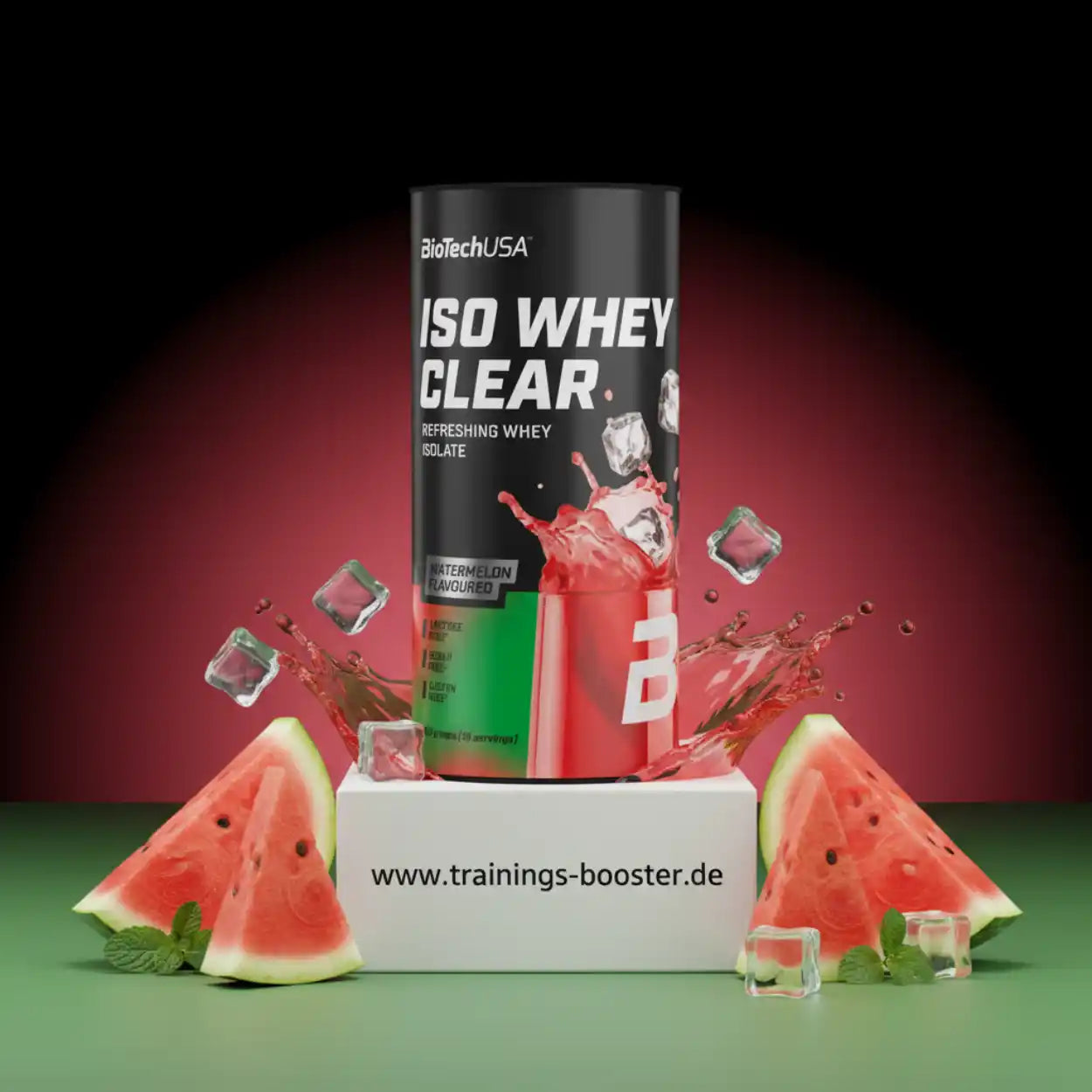 ISO Whey Clear Wassermelone Proteinpulver, Eiswürfel und frische Wassermelone aufgestellt
